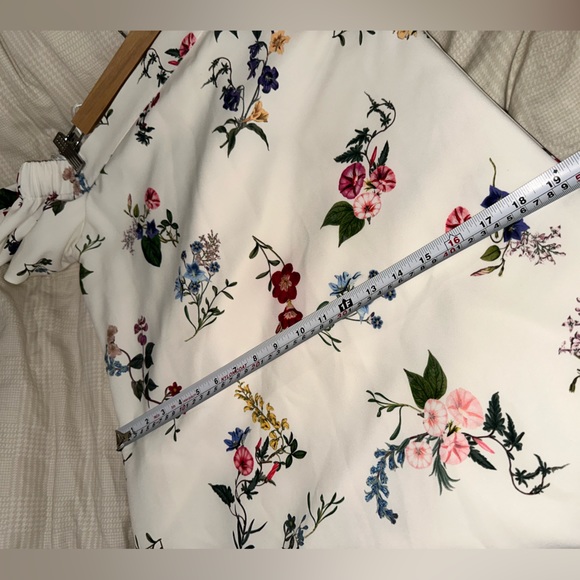 Ever New floral off shoulder dress - Picture 11 of 11